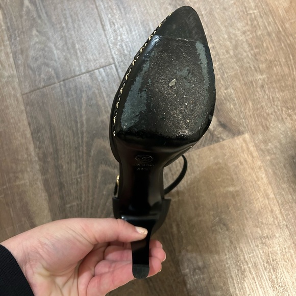 Chanel interlocking CC Logo T-strap pumps. Size 39.5 - Picture 7 of 9